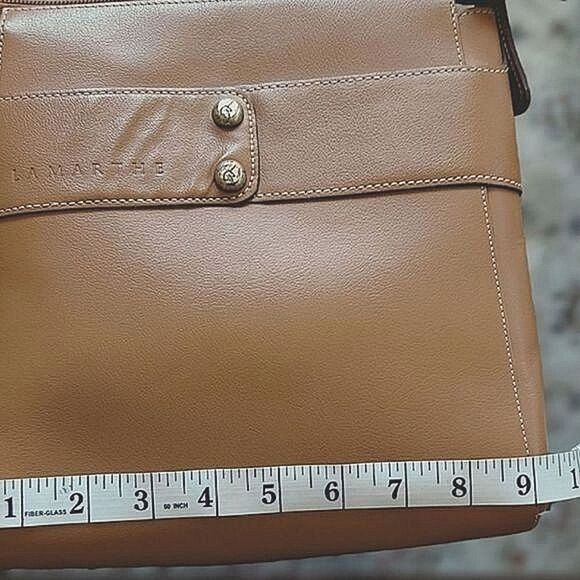 La Marthe Paris 2006 camel brown leather medium crossbody bag - Picture 9 of 16